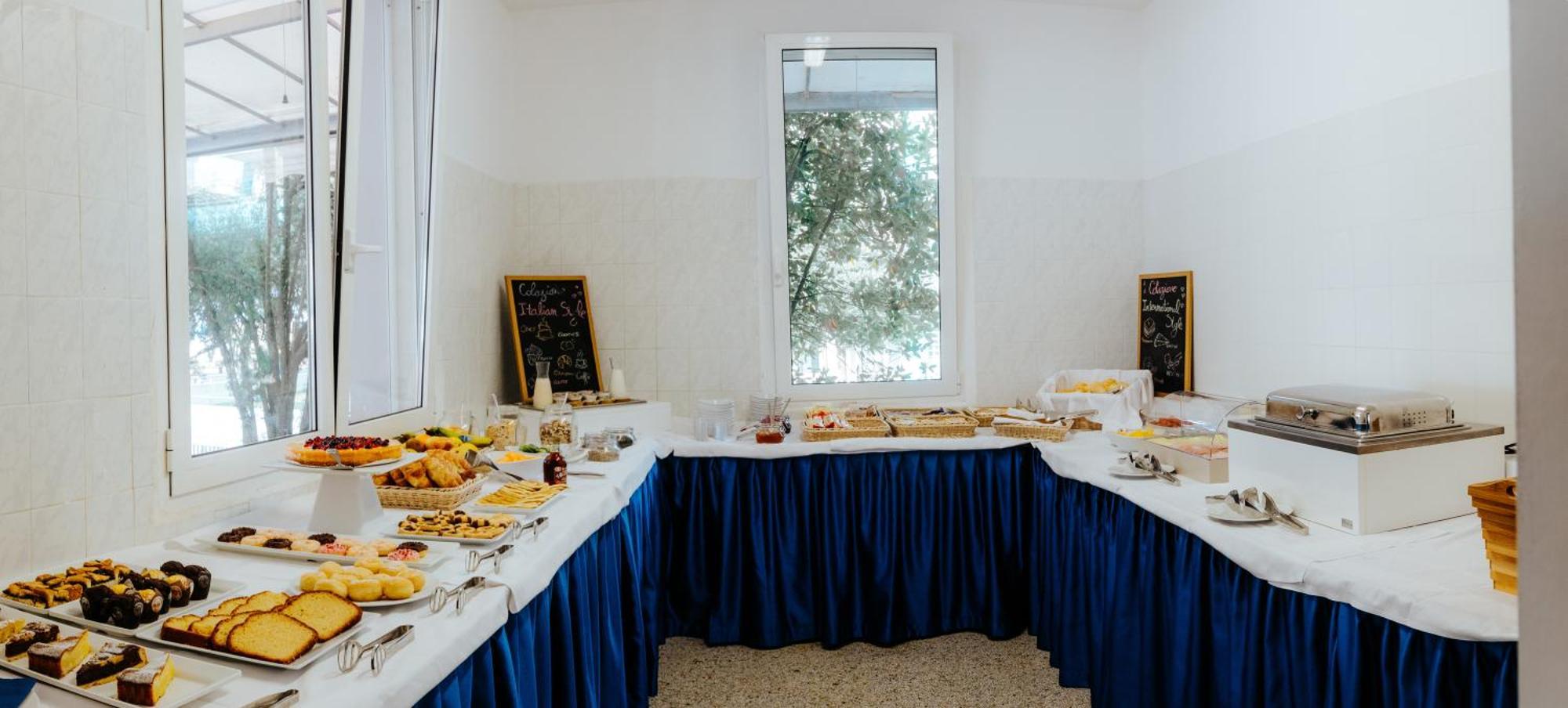 Hotel Villa Franca Lignano Sabbiadoro Bagian luar foto